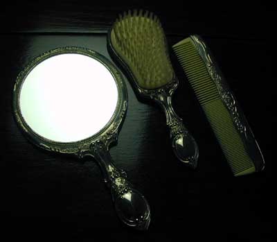 シルバー鏡＋ブラシ＋くし3セット：英国アンティークプティット